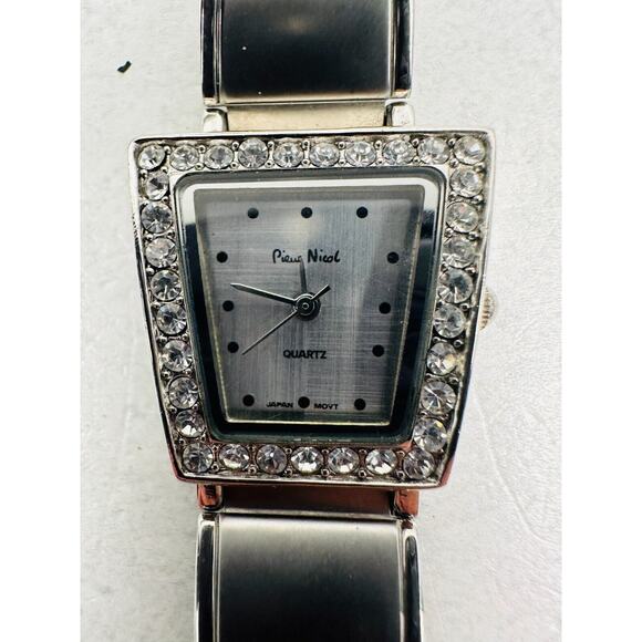 Pieue Nicol Watch Womens 26mm Rhinestone Bezel Silver Tone Unique New Battery - Picture 4 of 11